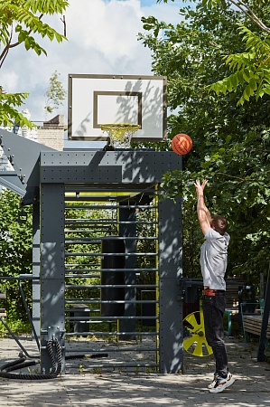 Basketball backboard